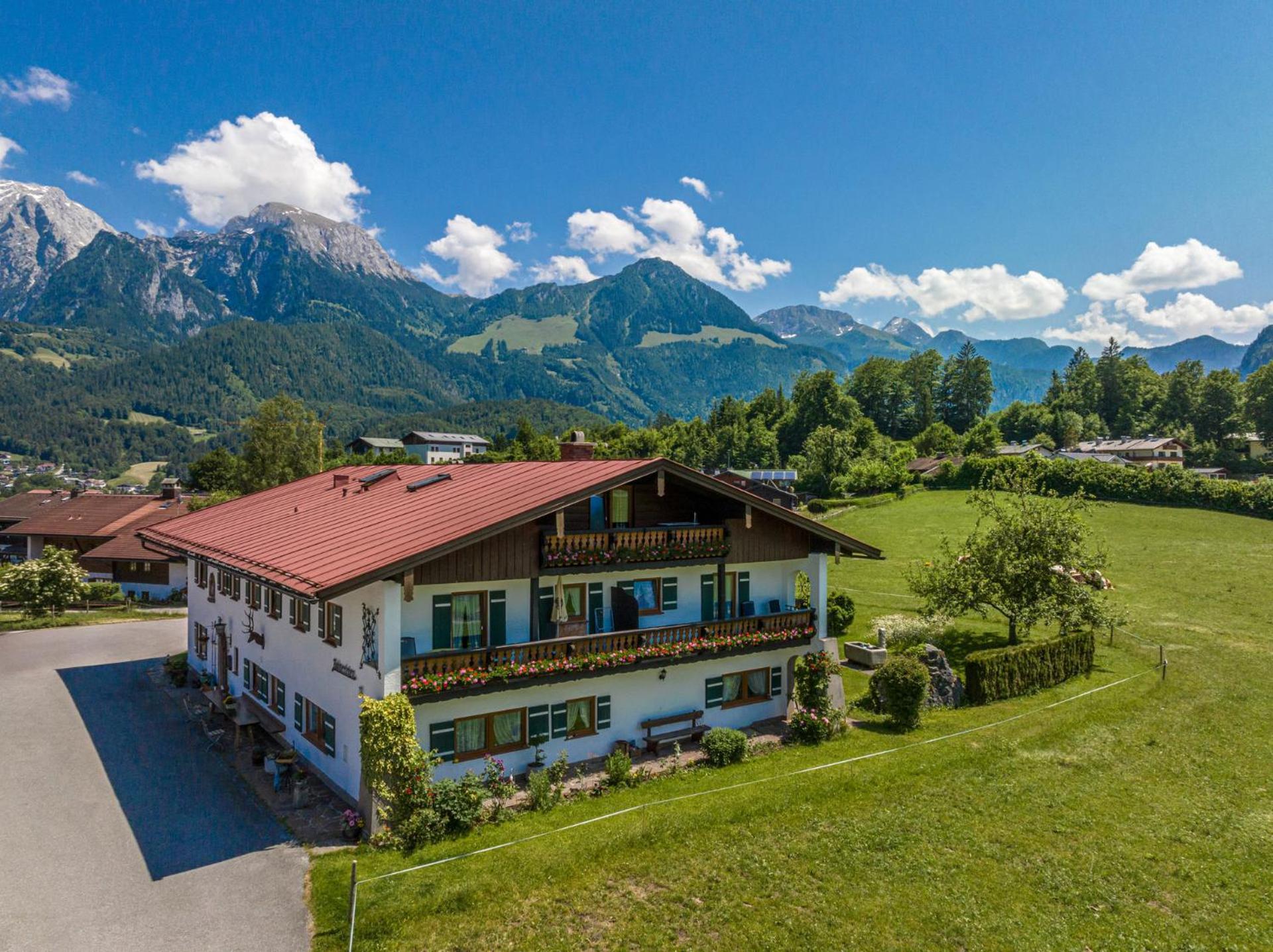 In den Deutschen Alpen übernachten: 4 Drei-Sterne-Hotels verglichen
